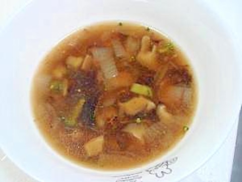 野菜の醤油コンソメスープ